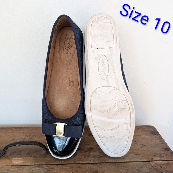 Hush Puppies Women's Faeth Slip-on Flats ~ Sizes 6 or 10 - Picture 12 of 13